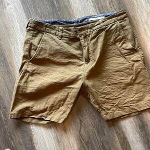 Outerknown 34 men’s hemp/organic cotton shorts